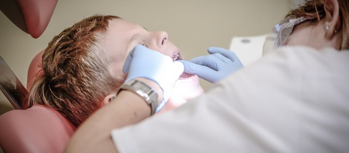 dentist 428646 640